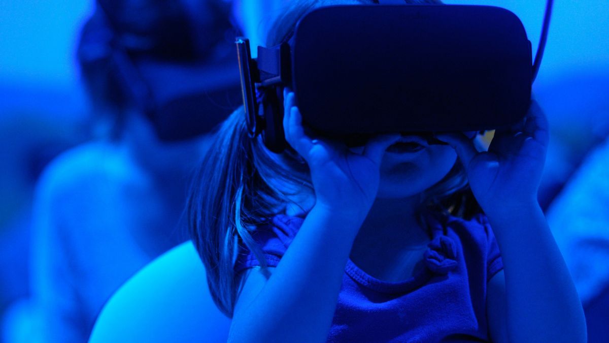 Enter the Virtual Realm: Exploring Wavr-297 Immersive World